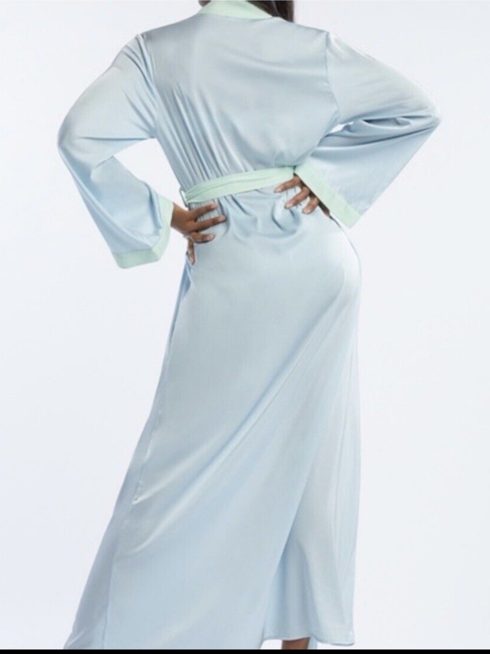 Robe Maxi Savage x Fenty Sky Blue Teal trim & Belt Size XS/SM Long Sleeve - Picture 3 of 15